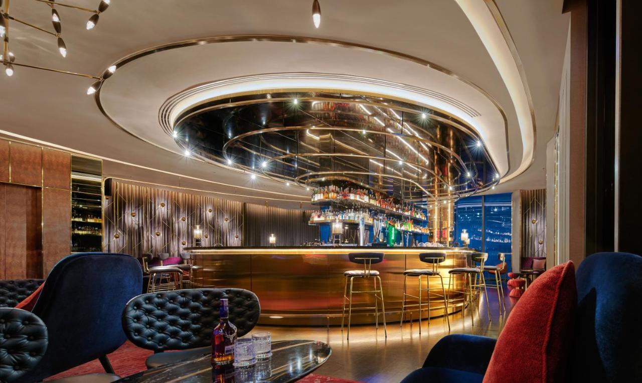 Hotel Eq Kuala Lumpur Exterior foto The bar at the Mandarin Oriental, London